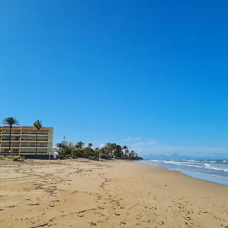 Appartement Sunny In With Outdoor Swimming Pool And Garage Parking Place Included, 300m From The Sandy