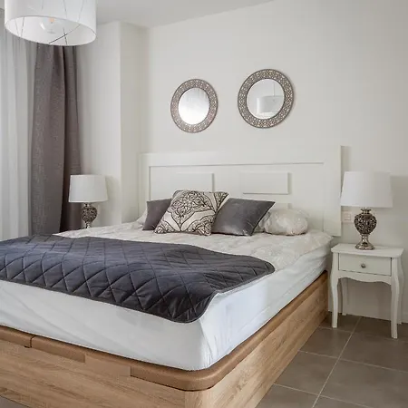 Sunny Beachside With Pool Apartment Denia